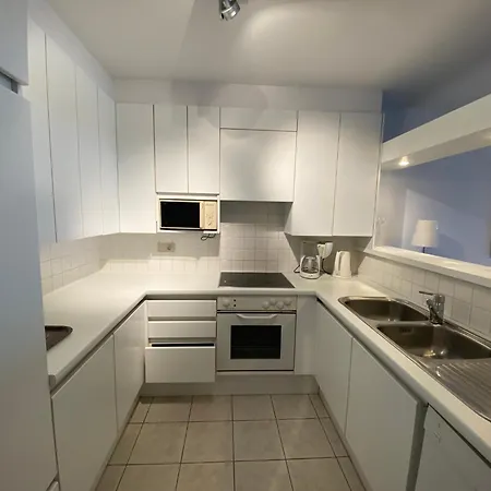 Seafront Palm Apartament *